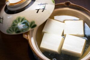 土鍋で作る湯豆腐